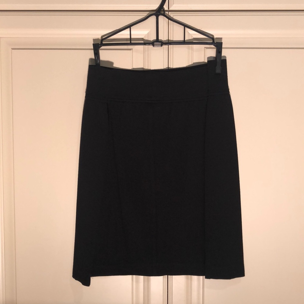 Mimi Maternity Black Skirt - Picture 2 of 5